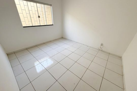 Quarto de casa para alugar com 3 quartos, 200m² em Chácaras Tubalina e Quartel, Uberlândia