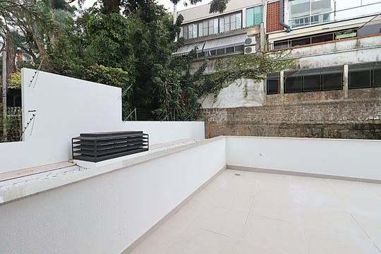 Vista da Suíte de apartamento para alugar com 2 quartos, 70m² em Auxiliadora, Porto Alegre