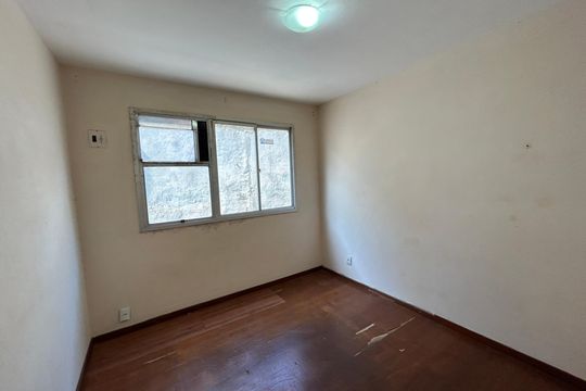 Quarto 1 de apartamento para alugar com 2 quartos, 55m² em Jacarepaguá, Rio de Janeiro