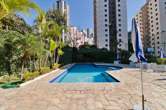 Área comum - Piscina de apartamento para alugar com 2 quartos, 65m² em Panamby, São Paulo
