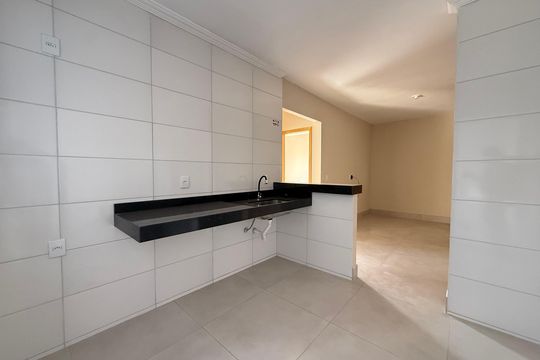 Cozinha de apartamento para alugar com 2 quartos, 65m² em Chacaras Reunidas Santa Terezinha, Contagem