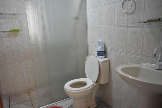 Banheiro 2 de casa para alugar com 5 quartos, 110m² em Vila da Saúde, São Paulo