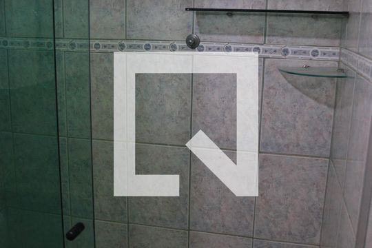 Banheiro de apartamento para alugar com 2 quartos, 52m² em Setor Central, Goiânia