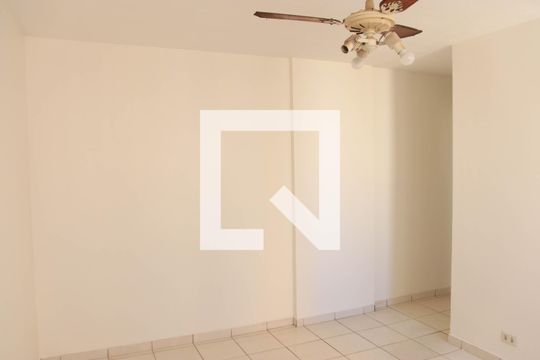 Sala de apartamento para alugar com 2 quartos, 52m² em Setor Central, Goiânia