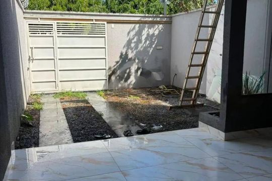 Casa à venda com 3 quartos, 85m² em Loteamento Alphaville Residencial, Goiânia