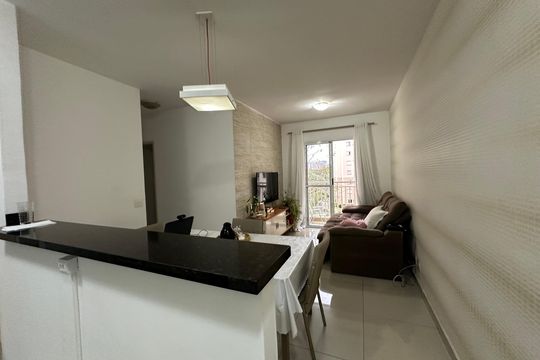 Apartamento à venda com 2 quartos, 62m² em Jardim Tupanci, Barueri