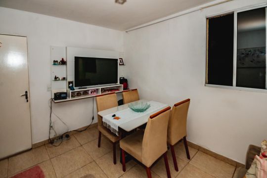 Sala de apartamento à venda com 2 quartos, 60m² em São João Batista, Belo Horizonte