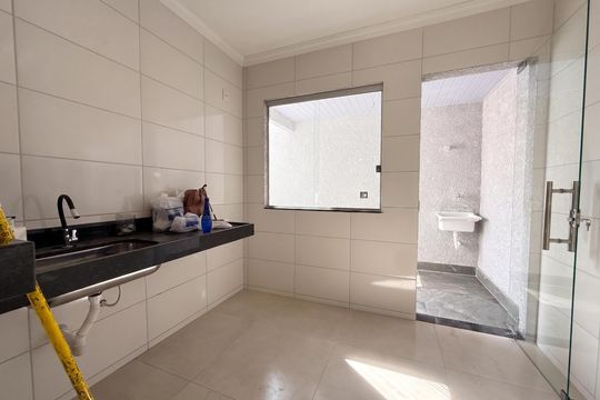 Cozinha de apartamento para alugar com 2 quartos, 62m² em Chacaras Reunidas Santa Terezinha, Contagem