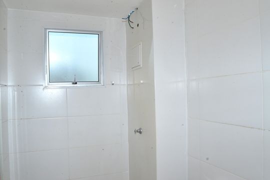 Banheiro de apartamento à venda com 2 quartos, 47m² em Pousada Santo Antonio, Belo Horizonte