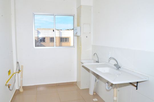 Cozinha de apartamento à venda com 2 quartos, 47m² em Pousada Santo Antonio, Belo Horizonte