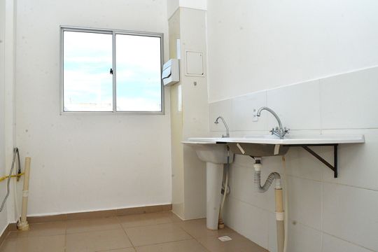 Cozinha de apartamento à venda com 2 quartos, 47m² em Pousada Santo Antonio, Belo Horizonte