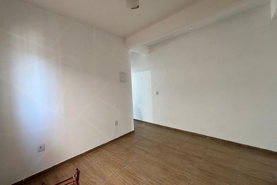 Sala  de casa à venda com 4 quartos, 125m² em Parque Santana, Barueri