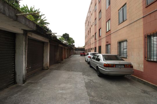 Estacionamento de apartamento para alugar com 2 quartos, 120m² em Cidade Tiradentes, São Paulo