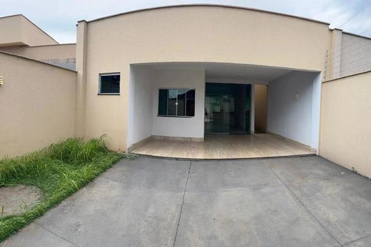 Casa à venda com 3 quartos, 170m² em Santa Genoveva, Goiânia
