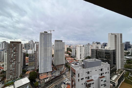 Varanda e área de serviço de apartamento à venda com 2 quartos, 67m² em Itaim Bibi, São Paulo