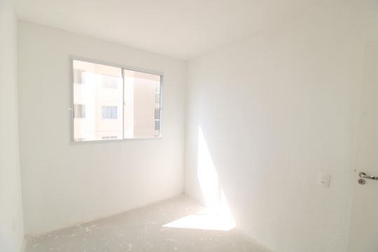 Quarto 1 de apartamento para alugar com 2 quartos, 49m² em Vila Pedra Branca, São Paulo