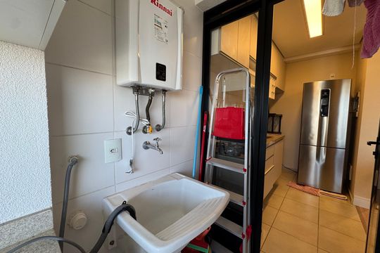 Área de Serviço de apartamento para alugar com 2 quartos, 62m² em Continental, Osasco