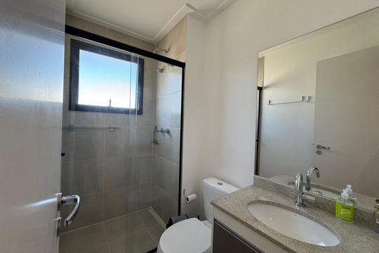Banheiro da Suíte de apartamento para alugar com 2 quartos, 62m² em Continental, Osasco