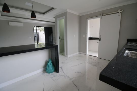 Cozinha de apartamento à venda com 3 quartos, 120m² em Taquara, Rio de Janeiro