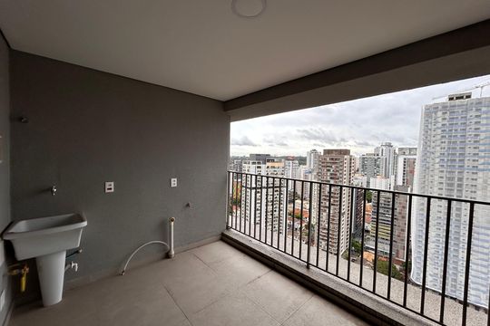 Venda e área de serviço de apartamento à venda com 2 quartos, 67m² em Itaim Bibi, São Paulo
