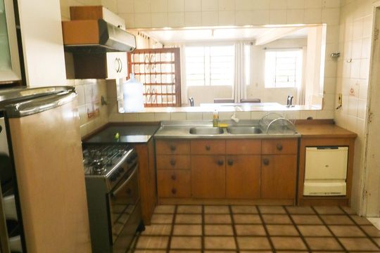 Cozinha de casa para alugar com 4 quartos, 300m² em Santa Tereza, Porto Alegre
