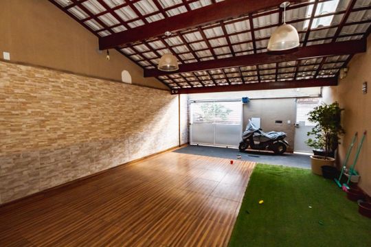 Casa à venda com 4 quartos, 303m² em Santa Amelia, Belo Horizonte