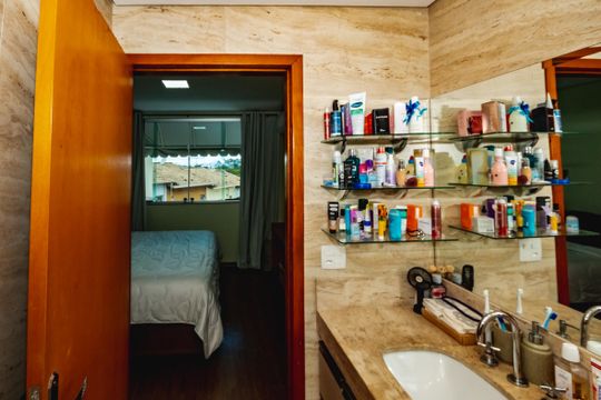 Casa à venda com 4 quartos, 303m² em Santa Amelia, Belo Horizonte