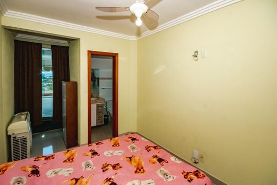 Casa à venda com 4 quartos, 303m² em Santa Amelia, Belo Horizonte
