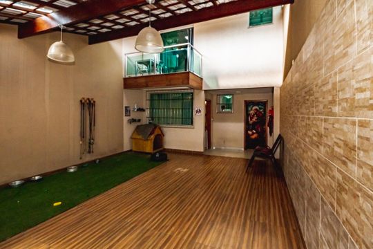 Casa à venda com 4 quartos, 303m² em Santa Amelia, Belo Horizonte