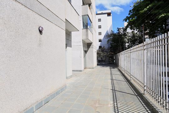 Área comum de apartamento para alugar com 1 quarto, 50m² em Carmo, Belo Horizonte