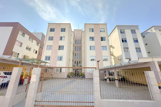 Fachada de apartamento para alugar com 2 quartos, 52m² em Jardim Cidade de Florianopolis, São José