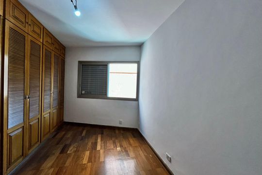 Apartamento para alugar com 3 quartos, 135m² em Lagoa, Rio de Janeiro