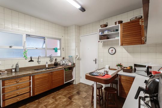 Cozinha de apartamento à venda com 3 quartos, 97m² em Vila Olímpia, São Paulo