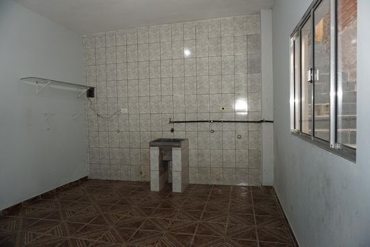 Lavanderia de casa para alugar com 2 quartos, 120m² em Jardim Valo Verde, Embu das Artes