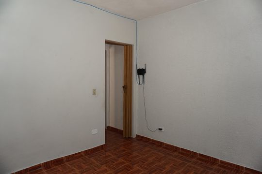 Quarto de casa para alugar com 2 quartos, 120m² em Jardim Valo Verde, Embu das Artes
