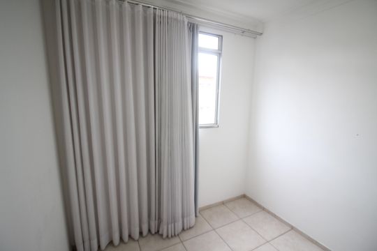 Quarto 2 de apartamento para alugar com 2 quartos, 49m² em Camargos, Belo Horizonte