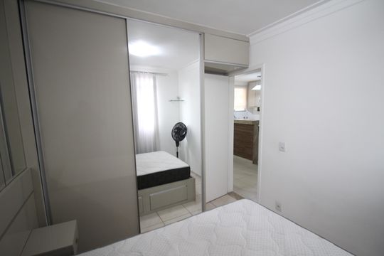 Quarto 1 de apartamento para alugar com 2 quartos, 49m² em Camargos, Belo Horizonte