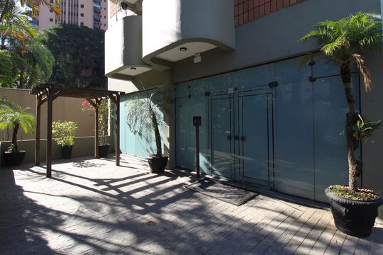 Fachada do Bloco de apartamento para alugar com 1 quarto, 30m² em Planalto Paulista, São Paulo