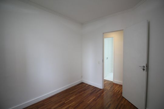 Quarto de apartamento para alugar com 2 quartos, 74m² em Vila Suzana, São Paulo