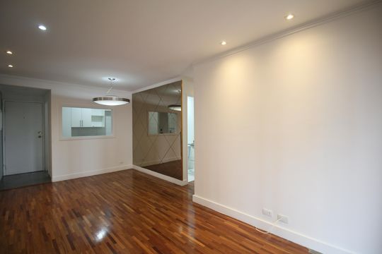 Sala de apartamento para alugar com 2 quartos, 74m² em Vila Suzana, São Paulo