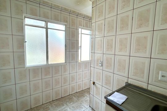 Cozinha de apartamento à venda com 2 quartos, 50m² em Vila Bremen, Guarulhos