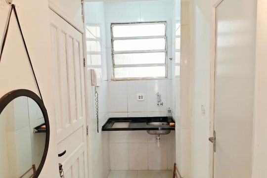 Cozinha de apartamento para alugar com 1 quarto, 38m² em Centro, Niterói