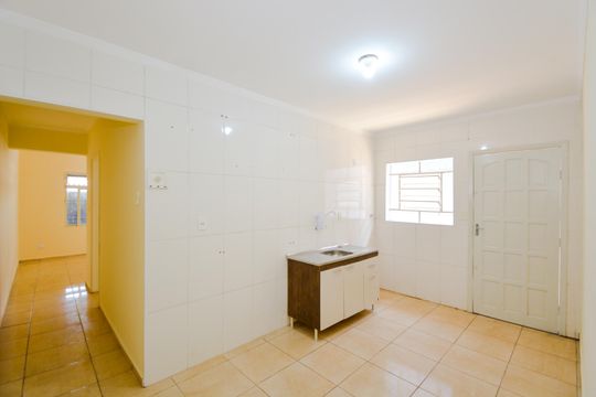 Cozinha de casa para alugar com 2 quartos, 250m² em Jardim Figueira, Guarulhos