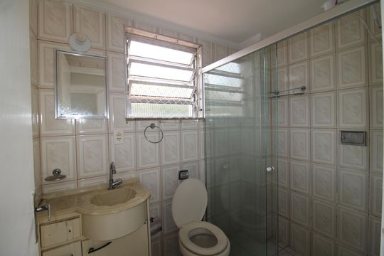 Banheiro de apartamento à venda com 2 quartos, 68m² em Jardim São Paulo, São Paulo