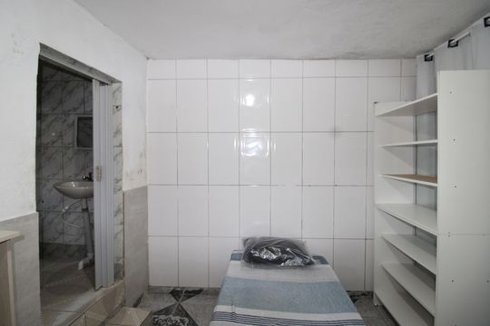 Kitnet de casa para alugar com 1 quarto, 25m² em Vila Seabra, São Paulo