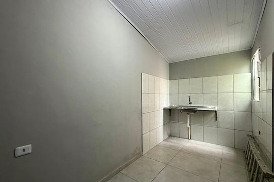 Cozinha 1 de casa para alugar com 1 quarto, 55m² em Jardim Ana Estela, Carapicuíba