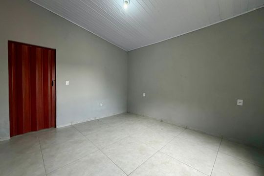Quarto 1 de casa para alugar com 1 quarto, 55m² em Jardim Ana Estela, Carapicuíba