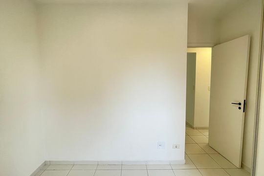 Quarto 1 de apartamento para alugar com 2 quartos, 84m² em Jardim das Vertentes, São Paulo