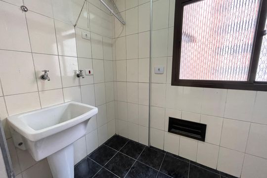 Área de Serviço de apartamento para alugar com 2 quartos, 84m² em Jardim das Vertentes, São Paulo