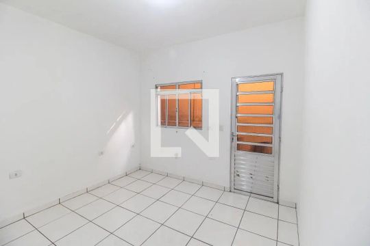 Quarto de casa para alugar com 2 quartos, 62m² em Parque Viana, Barueri
